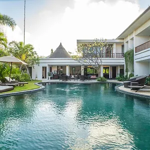  Villa Diana Bali 16 Bedrooms Indonesia
